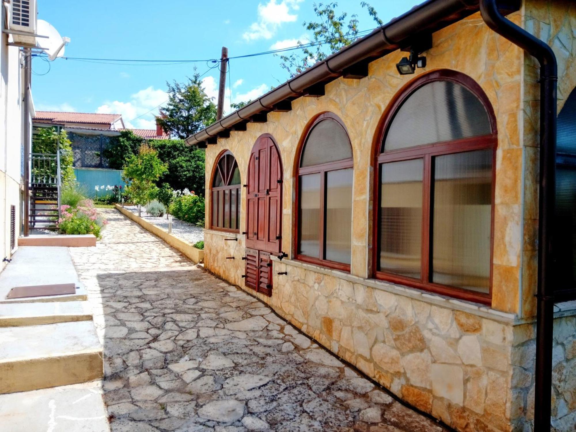 Apartments And Room Markovic Rovinjsko Selo Dış mekan fotoğraf